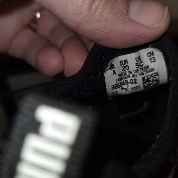 Puma Kids Black Slip-On Shoes - Picture 4 of 4